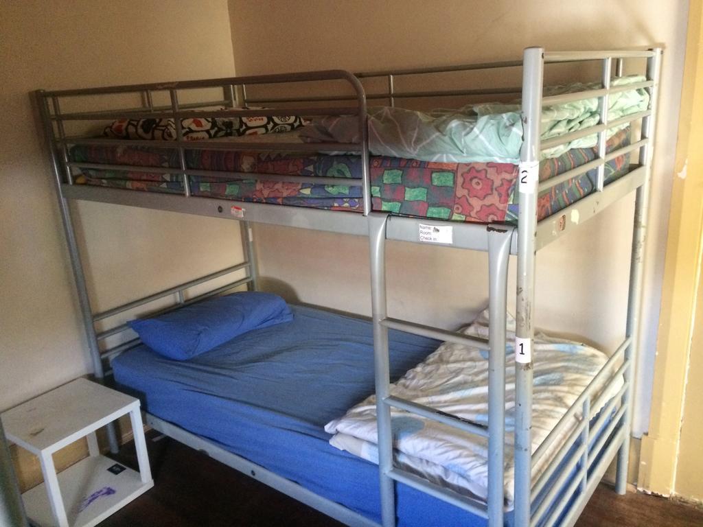 Planet Inn Backpackers Perth Eksteriør billede