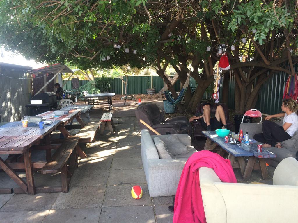 Planet Inn Backpackers Perth Eksteriør billede